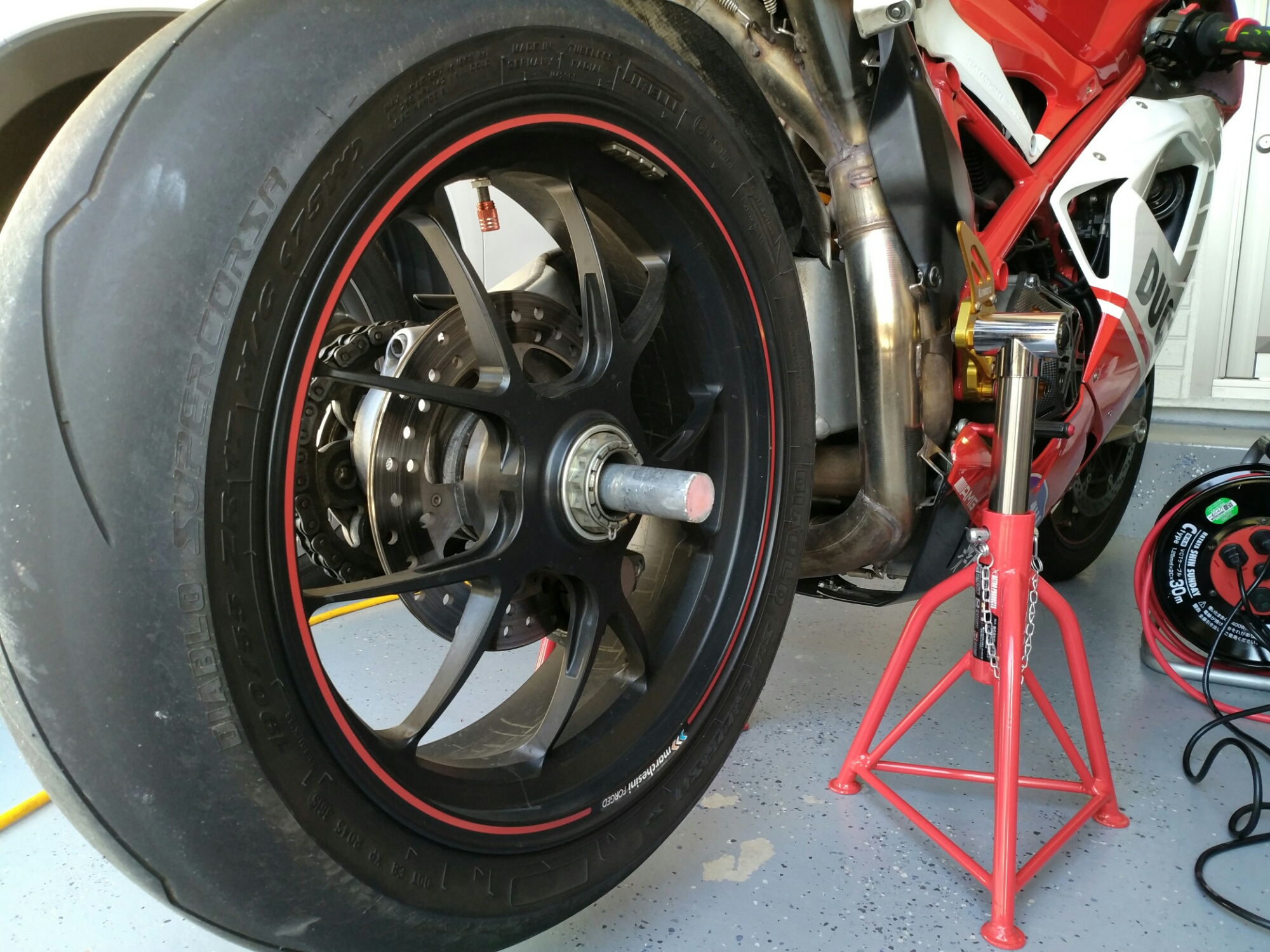 J TRIP メンテナンススタンド Ducati 片持ち-